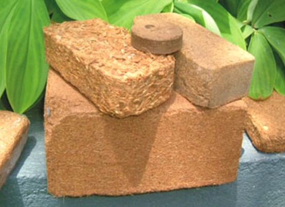 Coco Peat 650 grams Block - 9 to 10 liters| 650 Gram Bricks